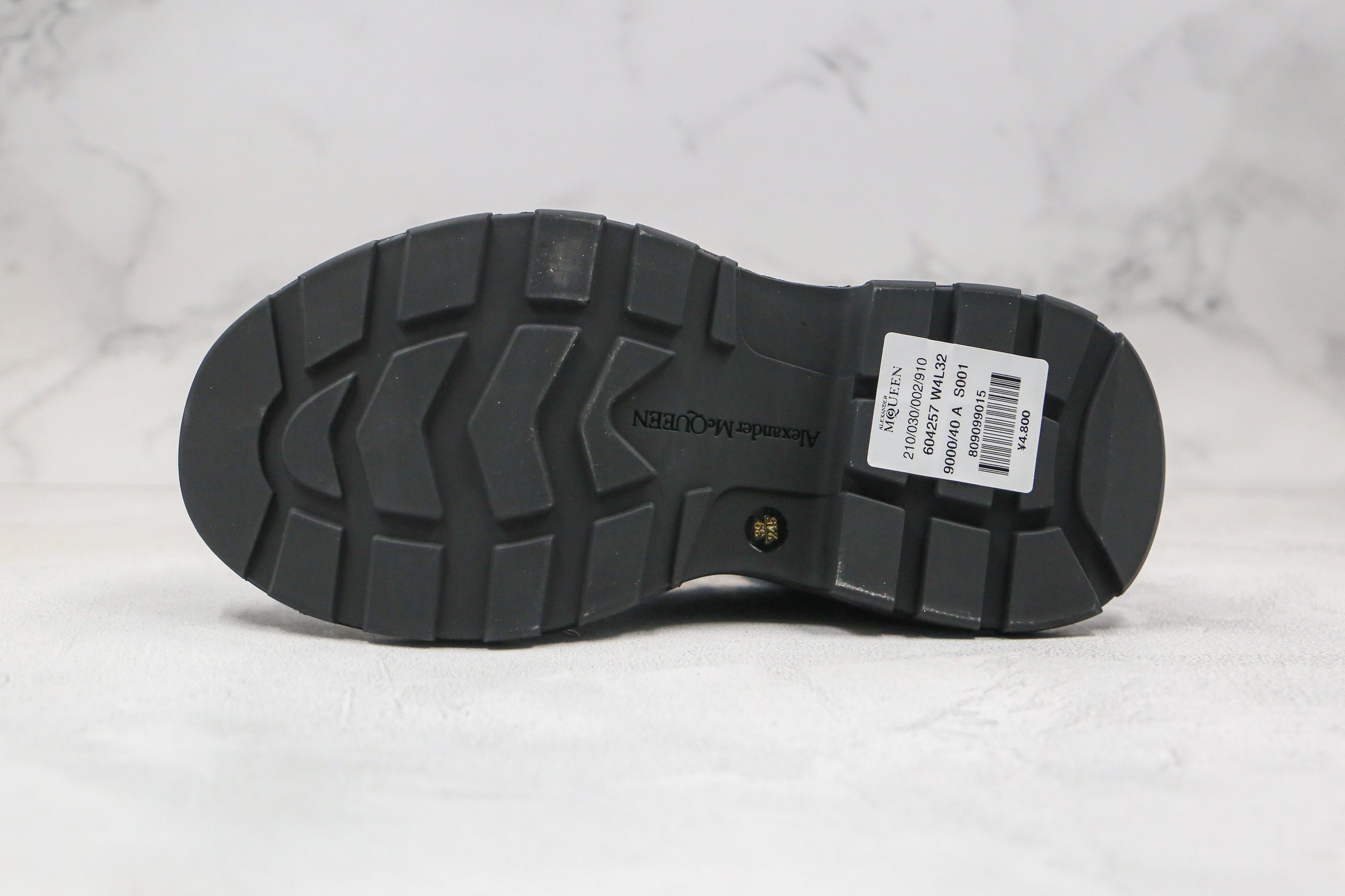 Alexander McQuenn Tênis cano alto Tread Slick