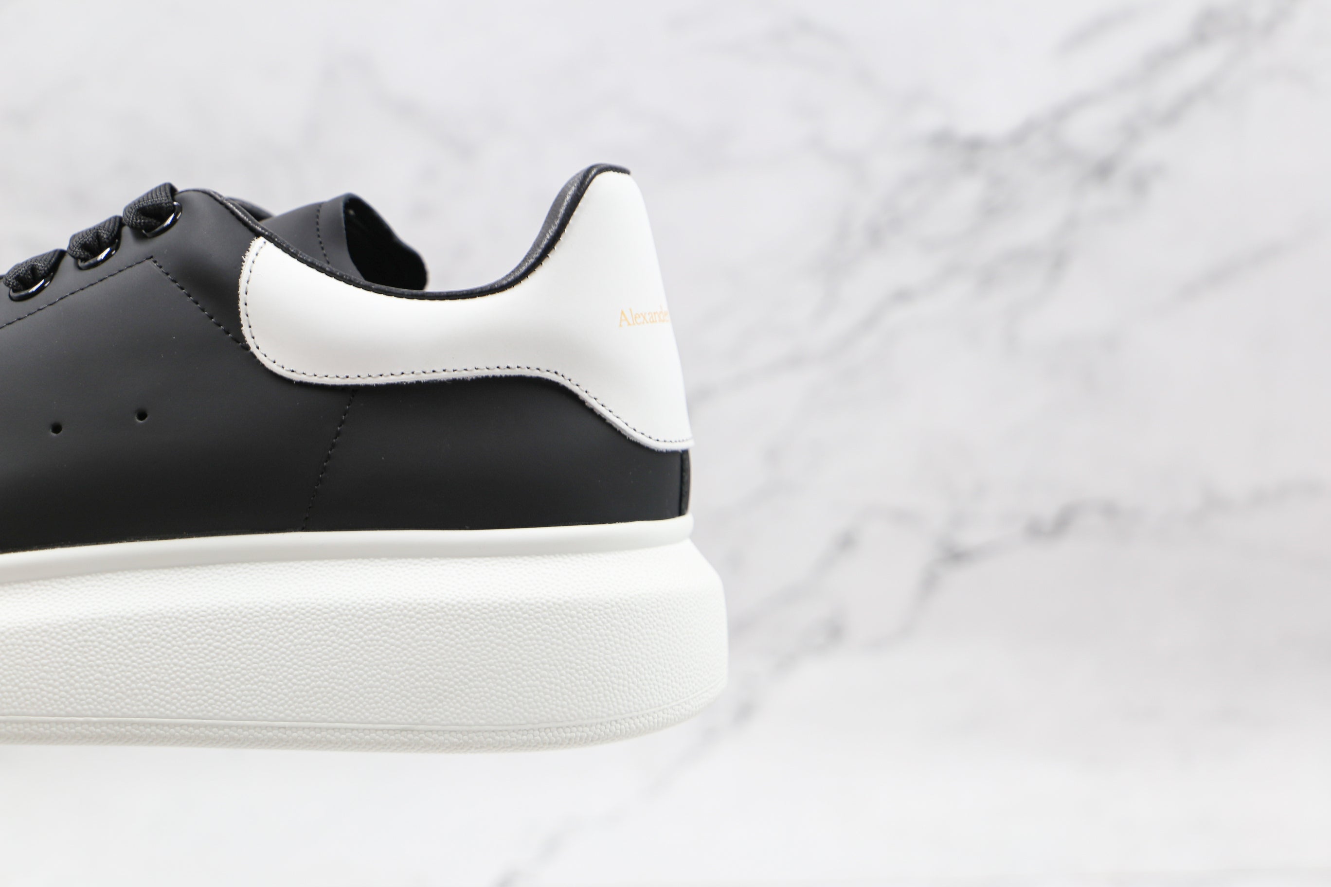 Alexander McQuenn Tênis Oversized