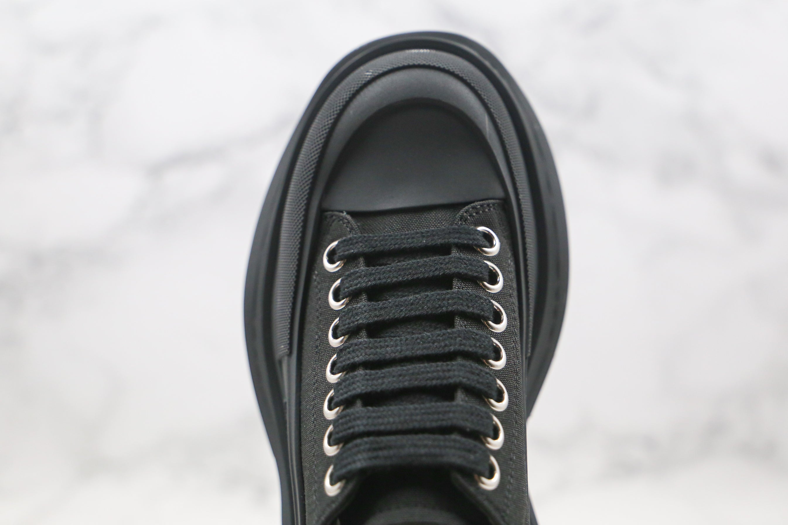 Alexander McQuenn Tênis cano baixo Tread Slick