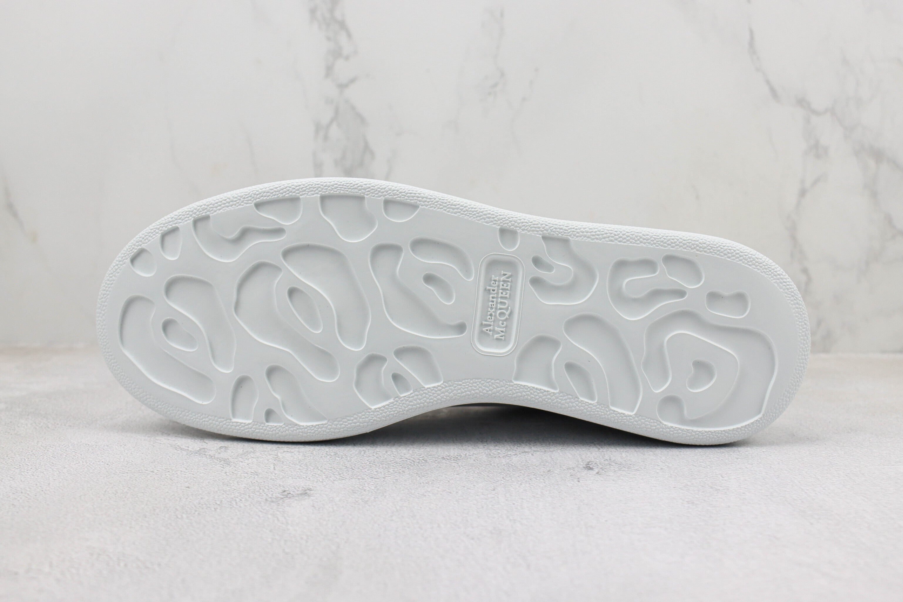 Alexander McQuenn Tenis Oversized