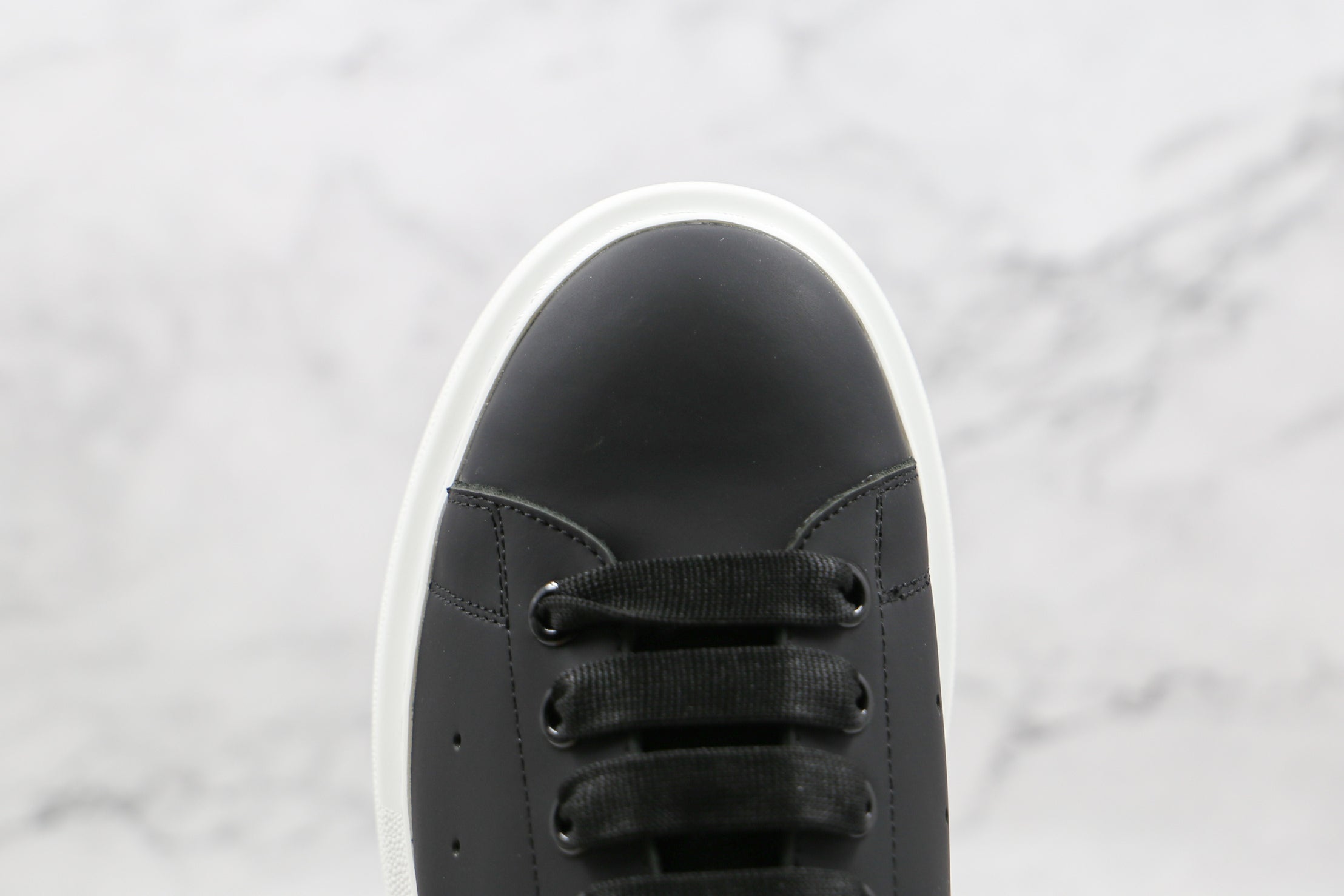 Alexander McQuenn Tênis Oversized