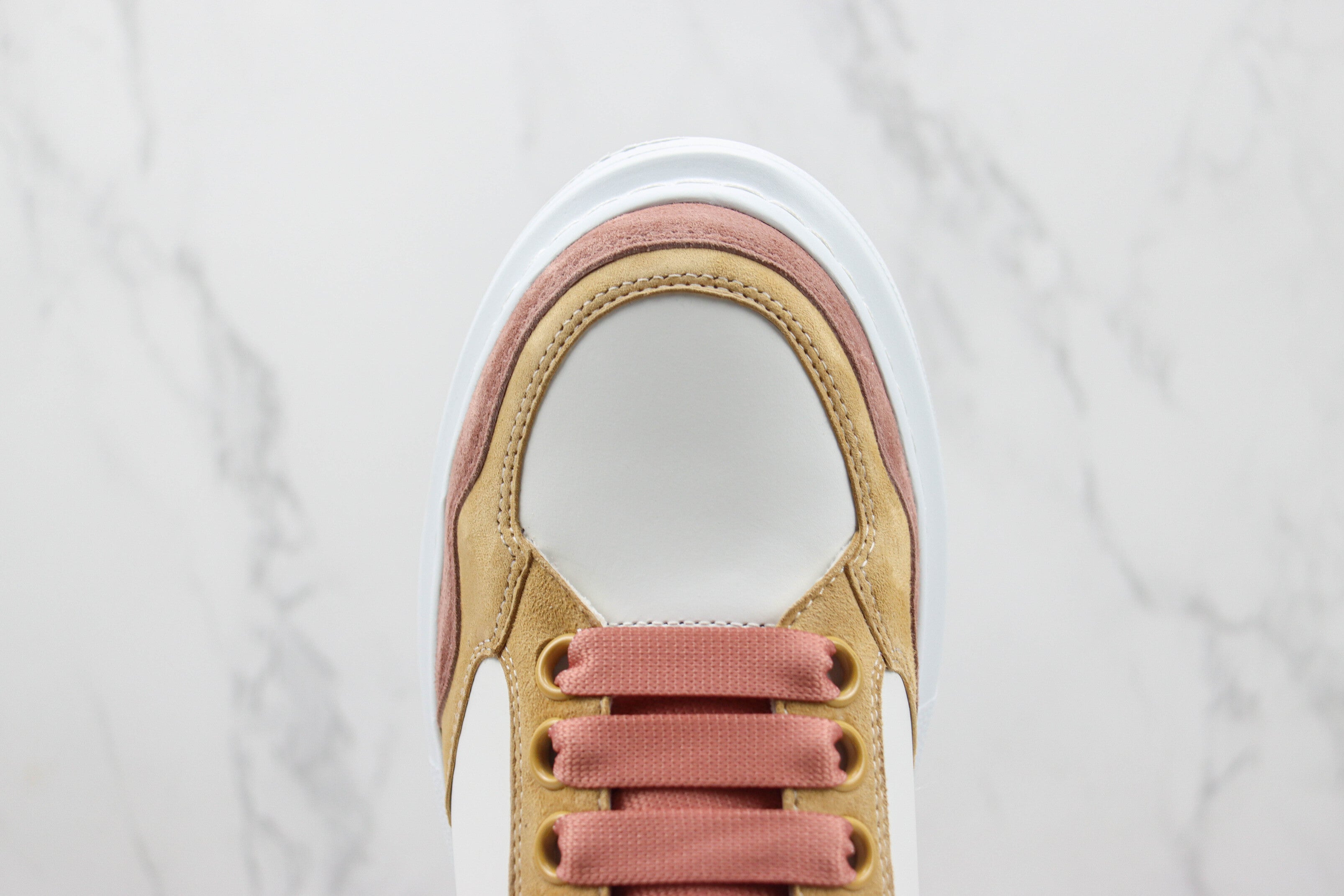 Alexander McQuenn Tenis Oversized