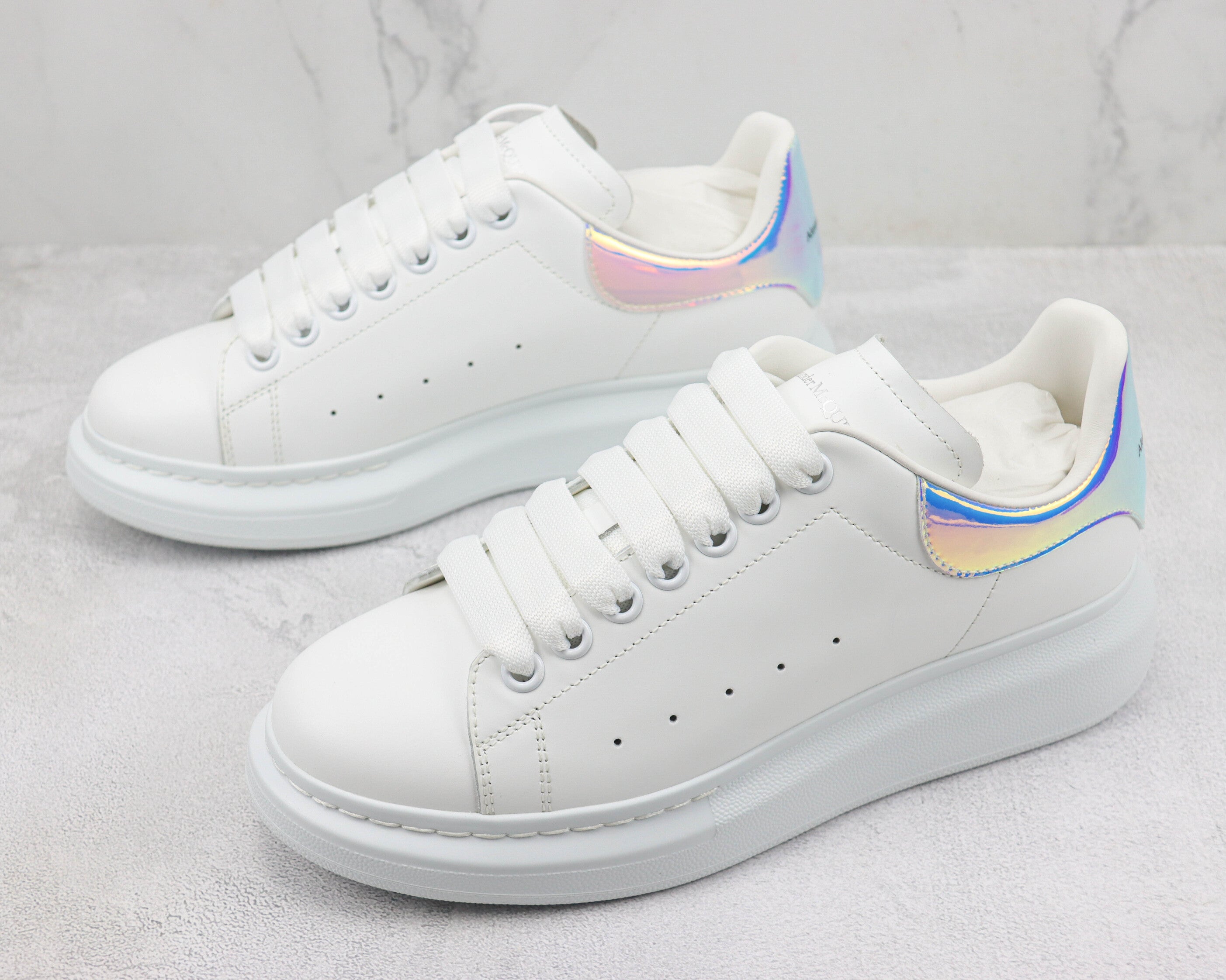 Alexander McQuenn Tenis Oversized