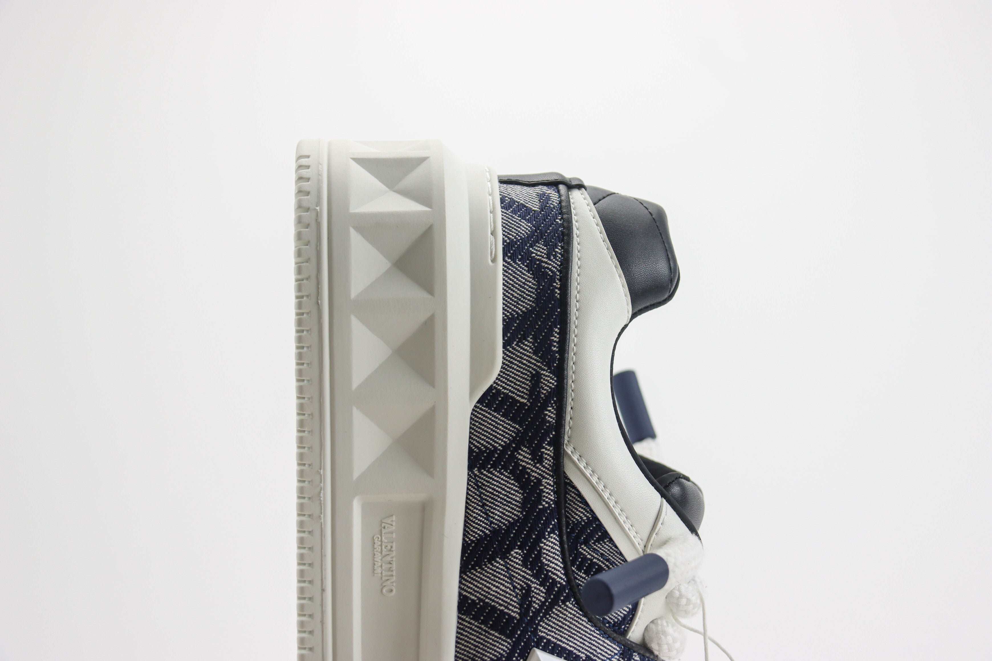 Valentino One Stud XL Iconographe