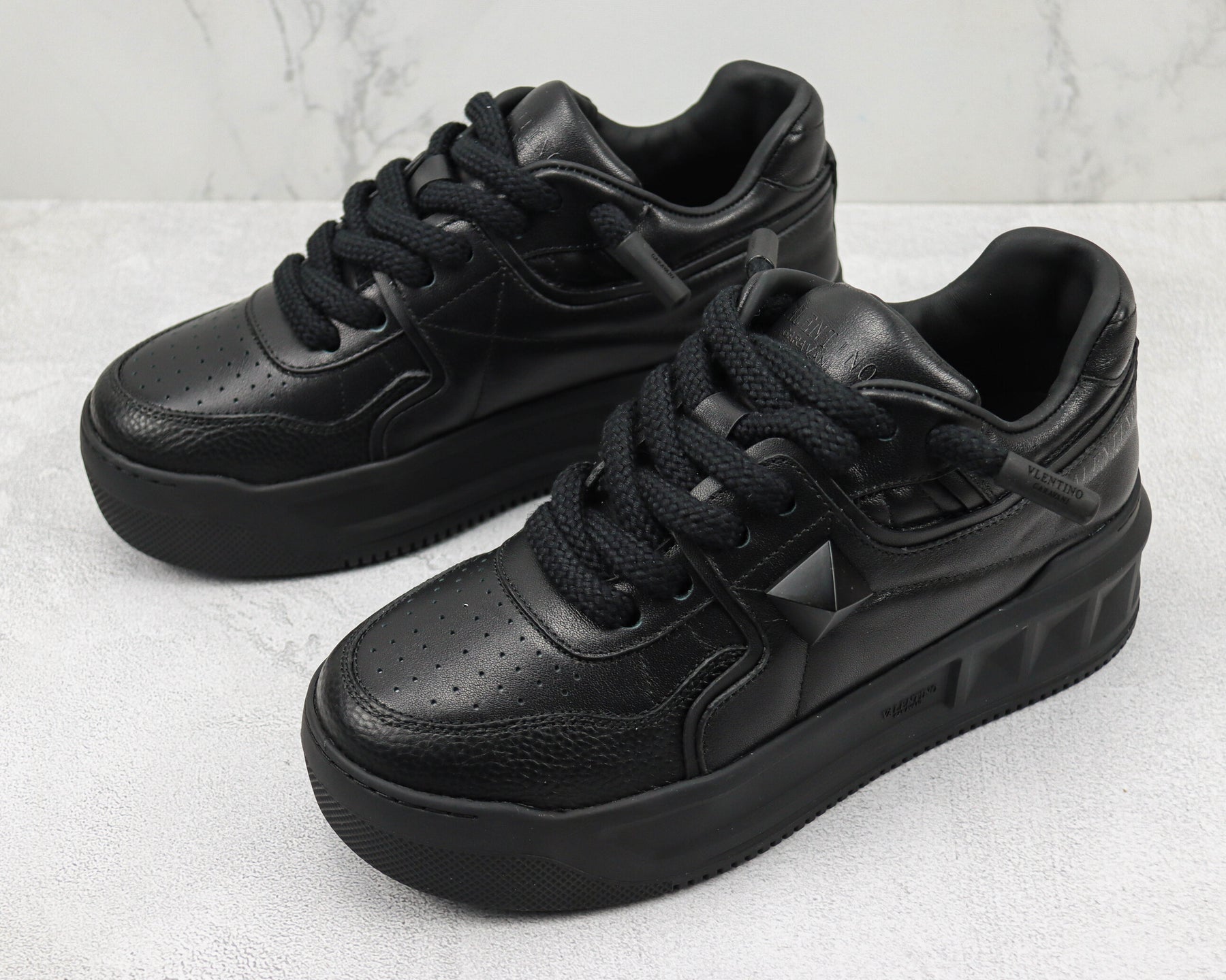 Valentino One Stud XL