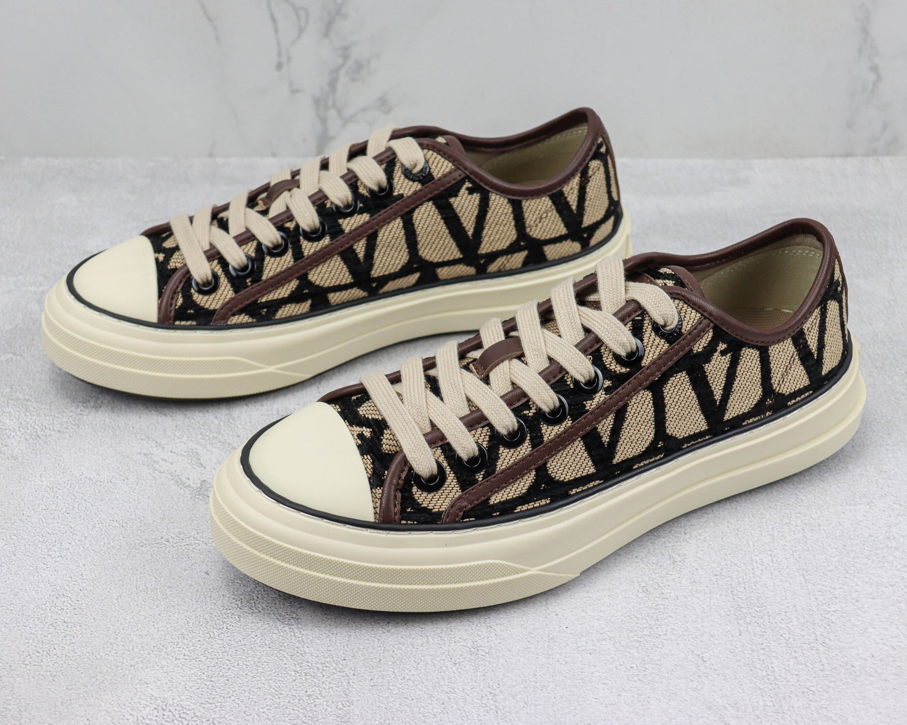 Valentino Toile Iconographe Totaloop