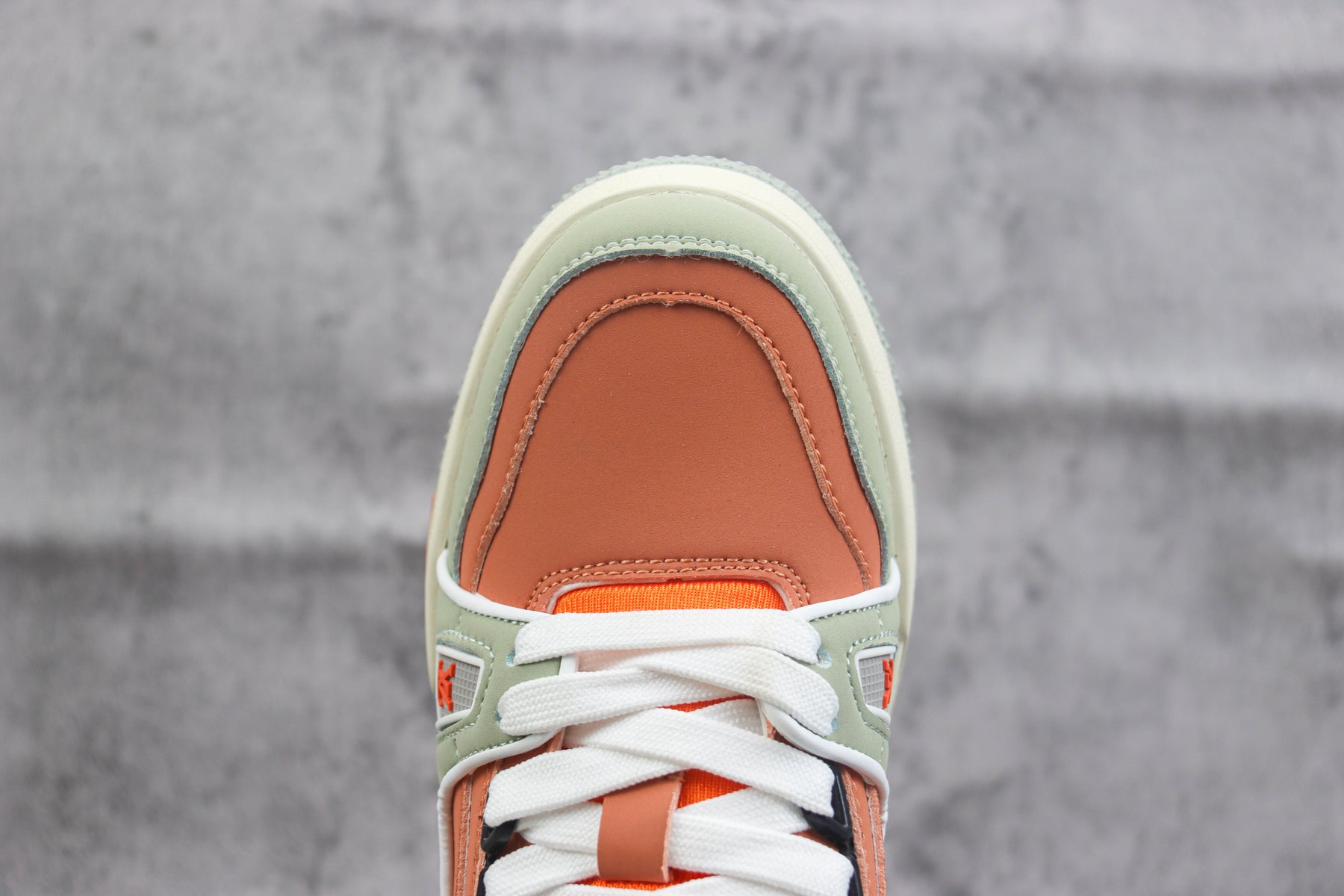 Louis Vuitton LV Trainer Cult