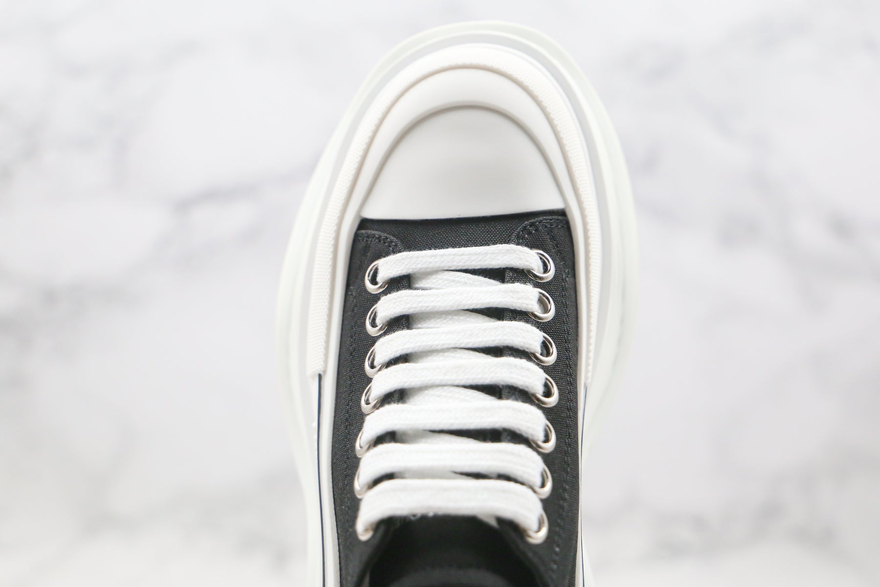 Alexander McQuenn Tênis cano baixo Tread Slick