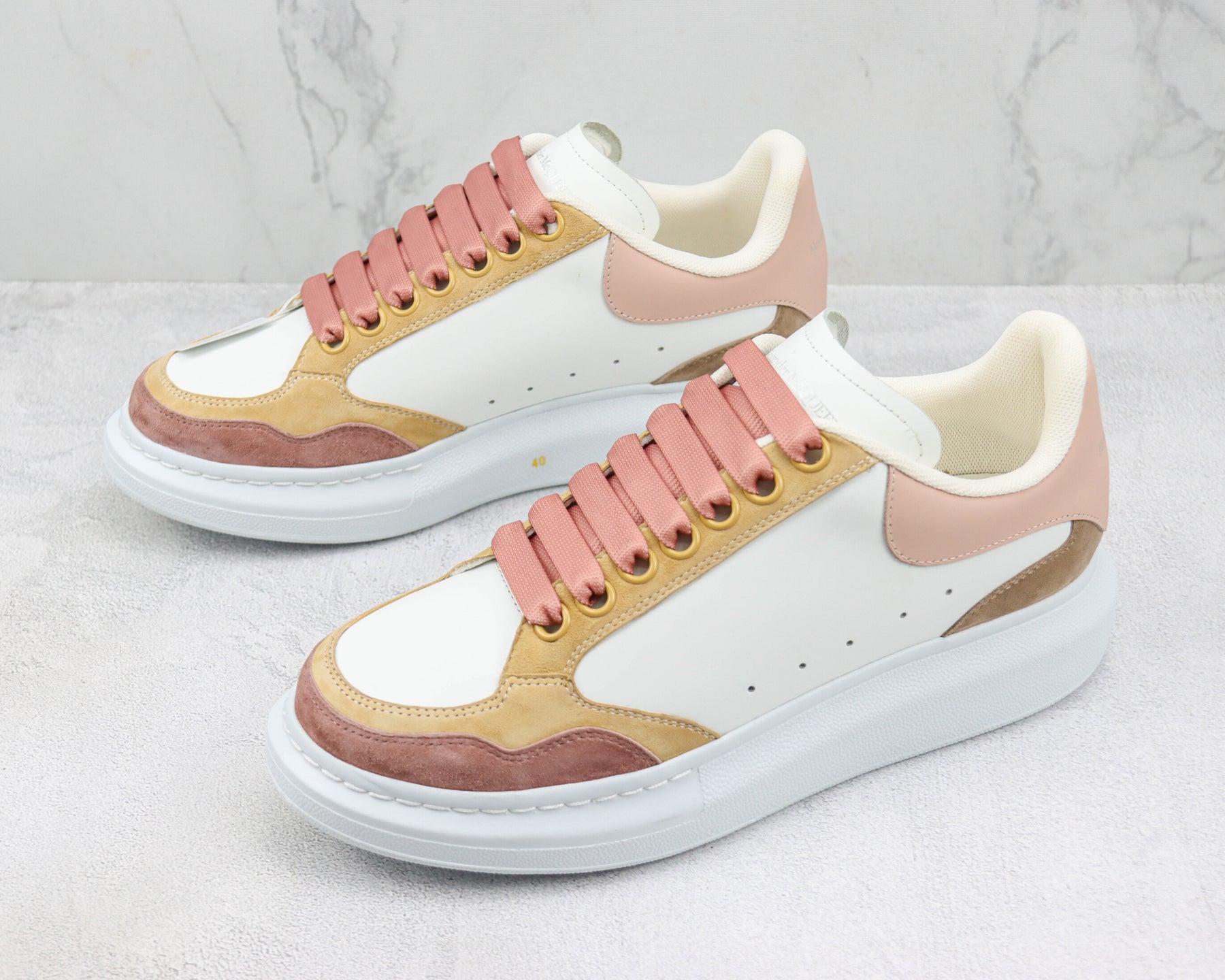 Alexander McQuenn Tenis Oversized