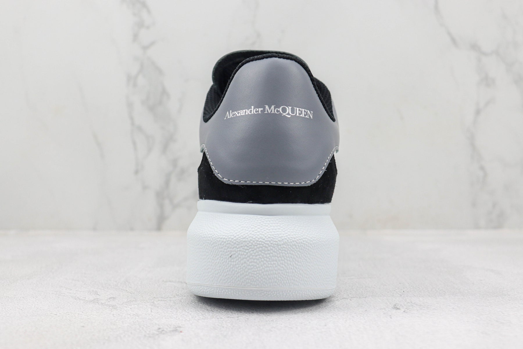 Alexander McQuenn Tenis Oversized