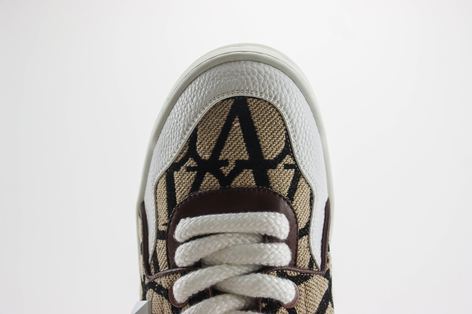 Valentino One Stud XL Iconographe