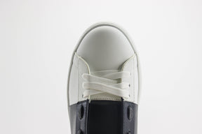 Valentino Calfskin open