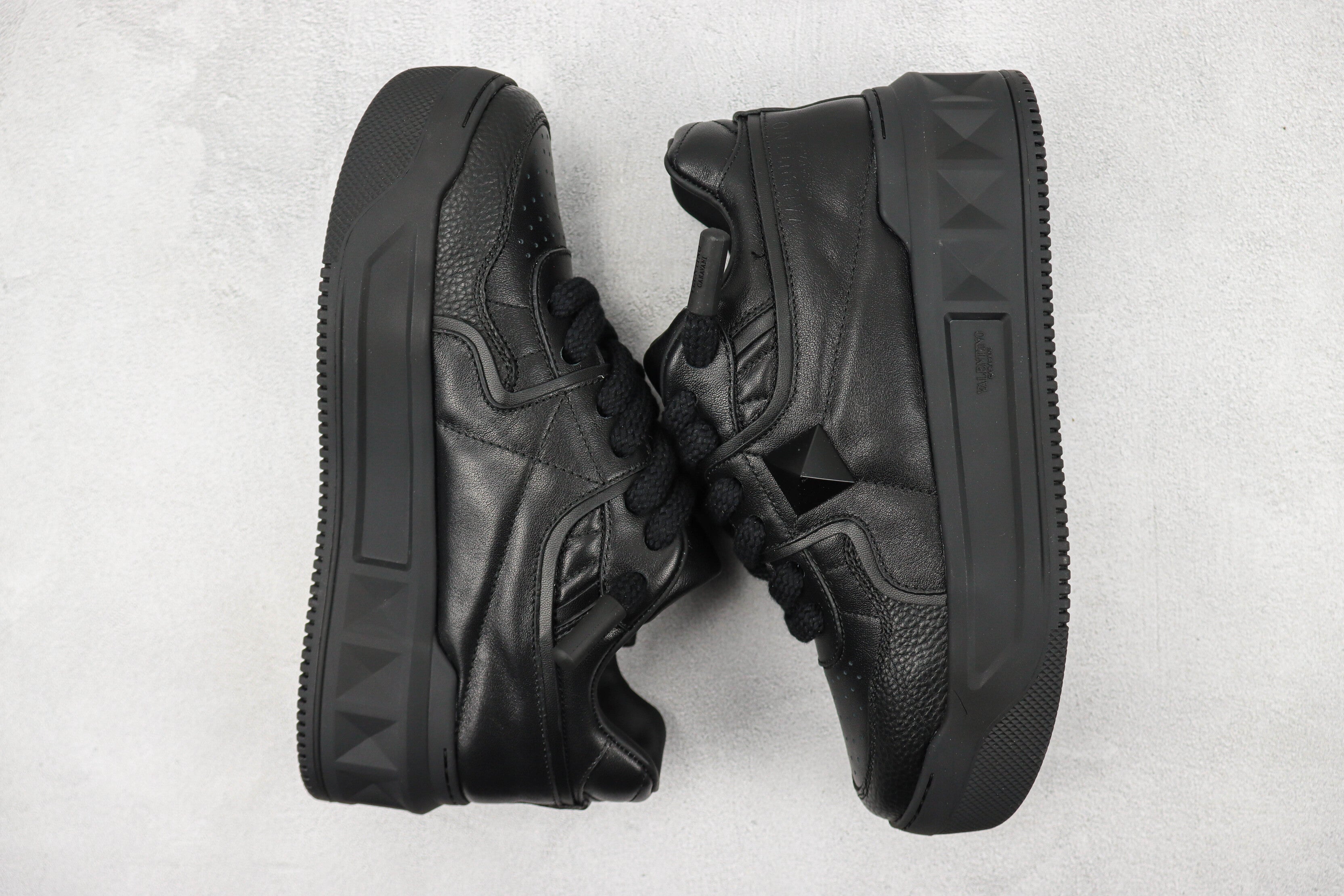 Valentino One Stud XL