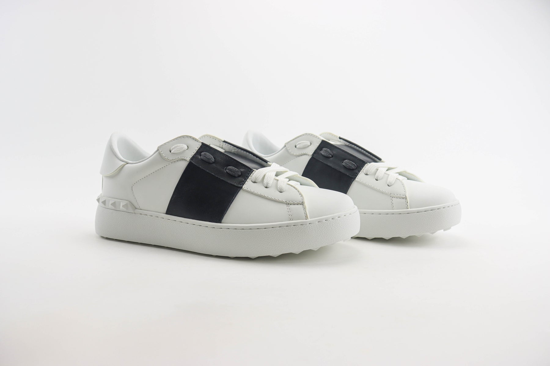 Valentino Calfskin open