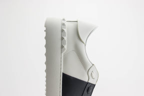 Valentino Calfskin open