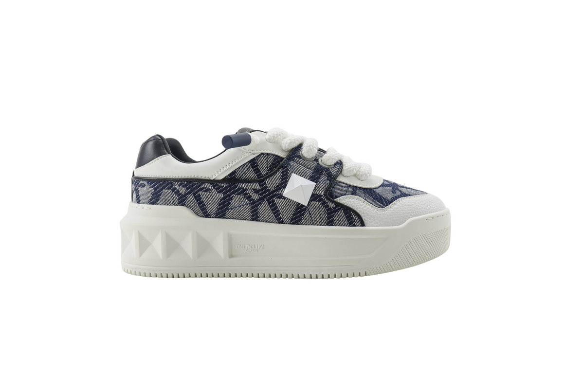 Valentino One Stud XL Iconographe