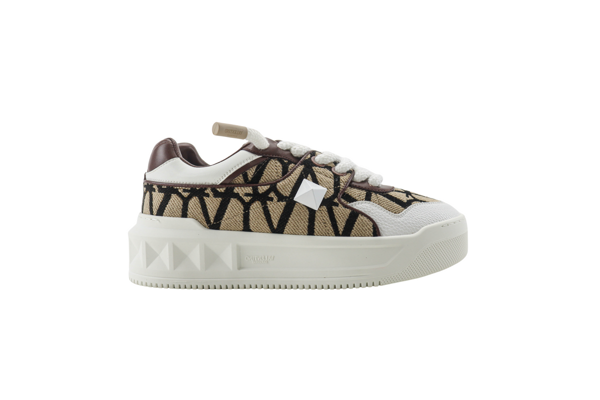 Valentino One Stud XL Iconographe