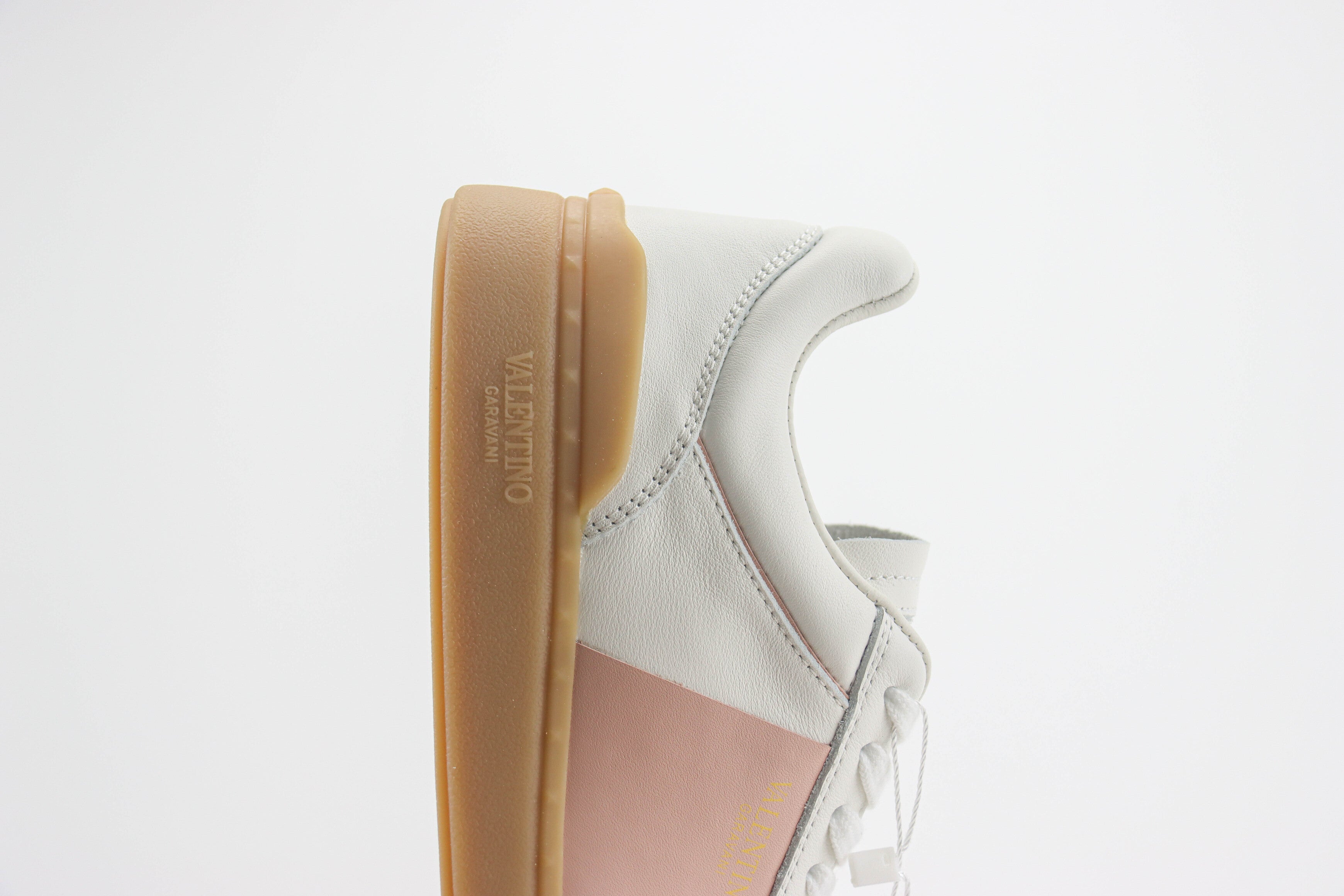 Valentino Upvillage
