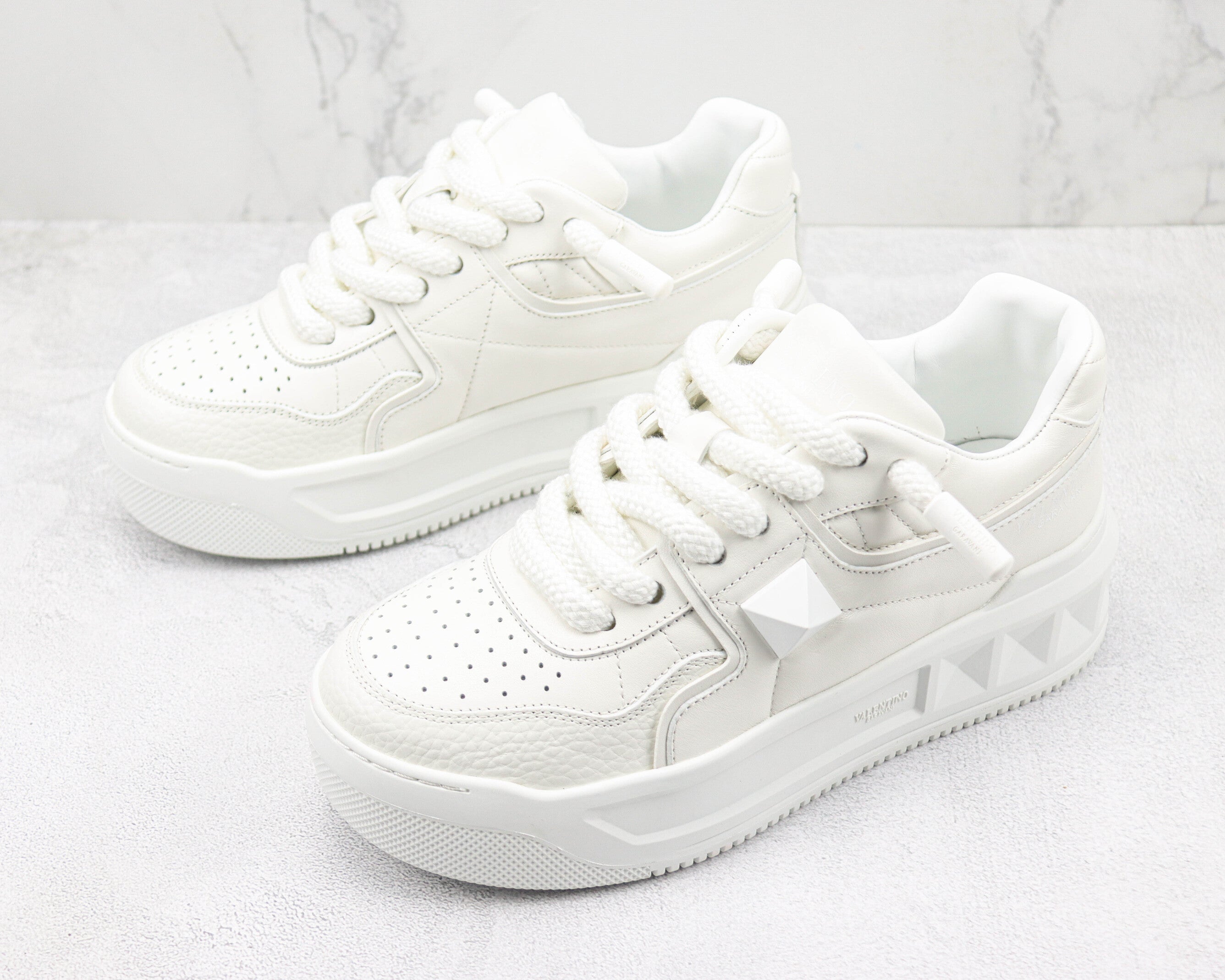 Valentino One Stud XL