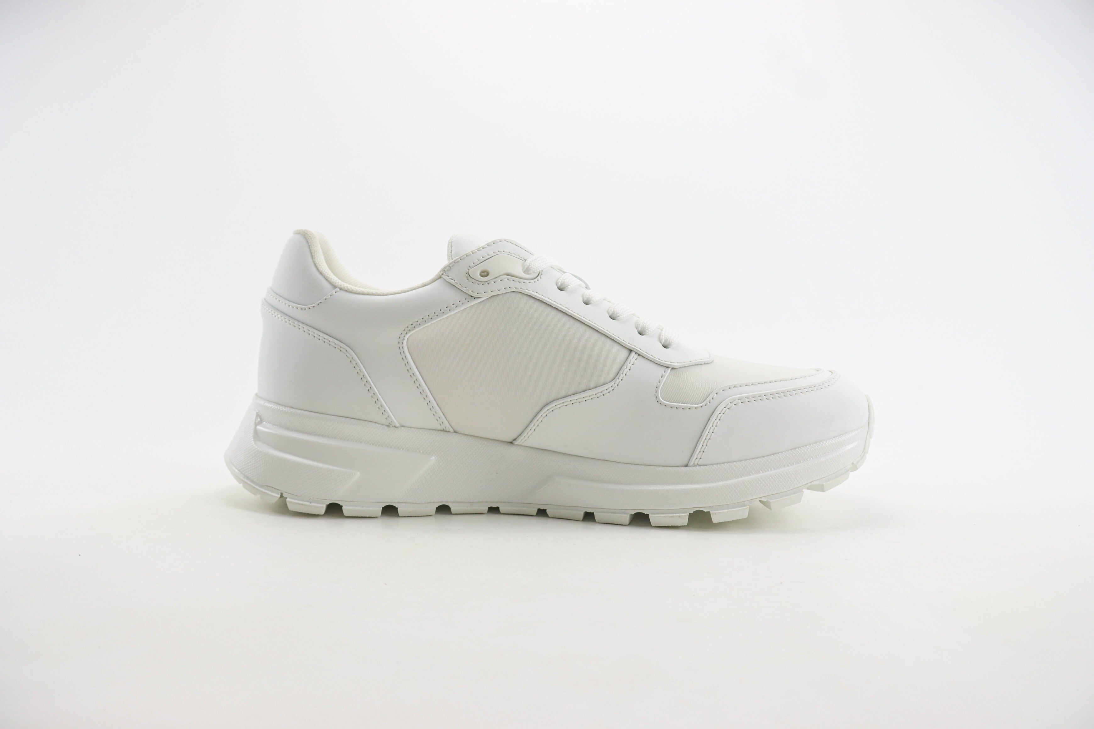 Prada Couro e Re-Nylon