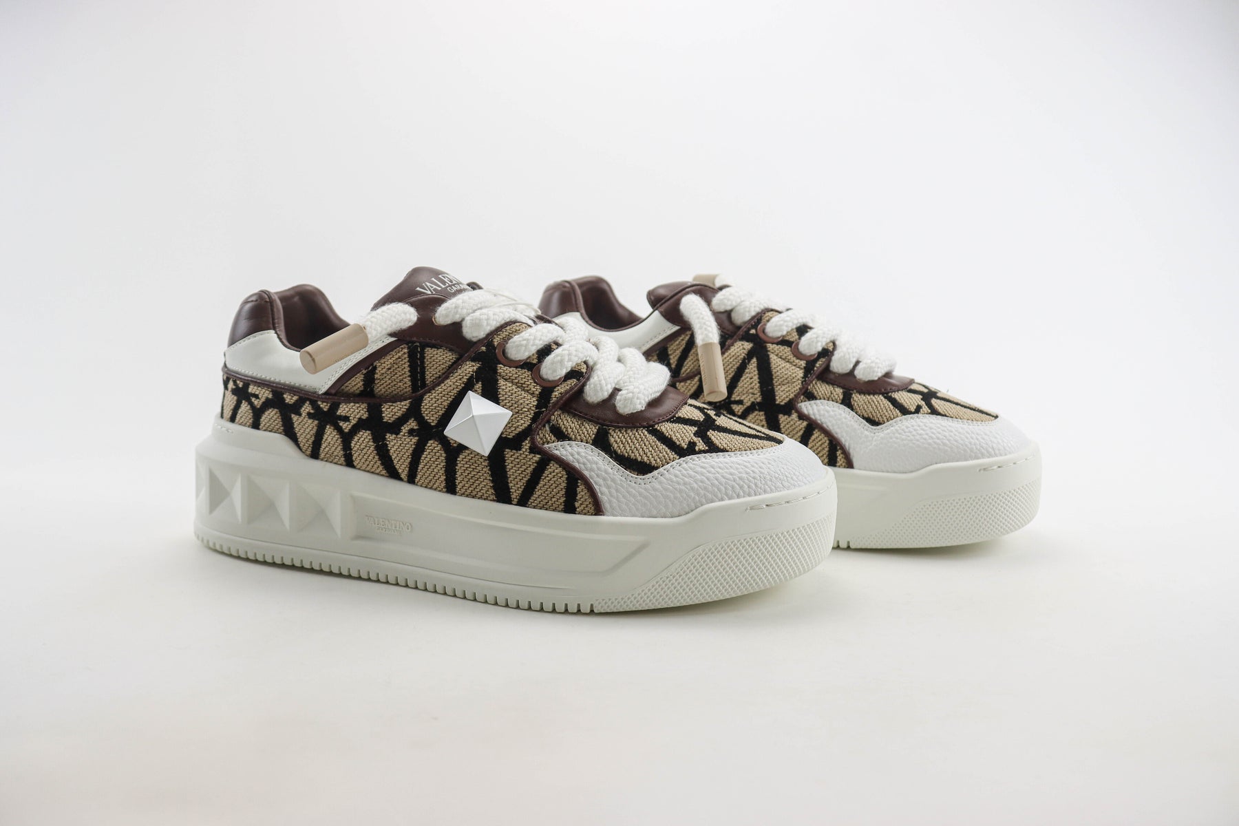 Valentino One Stud XL Iconographe