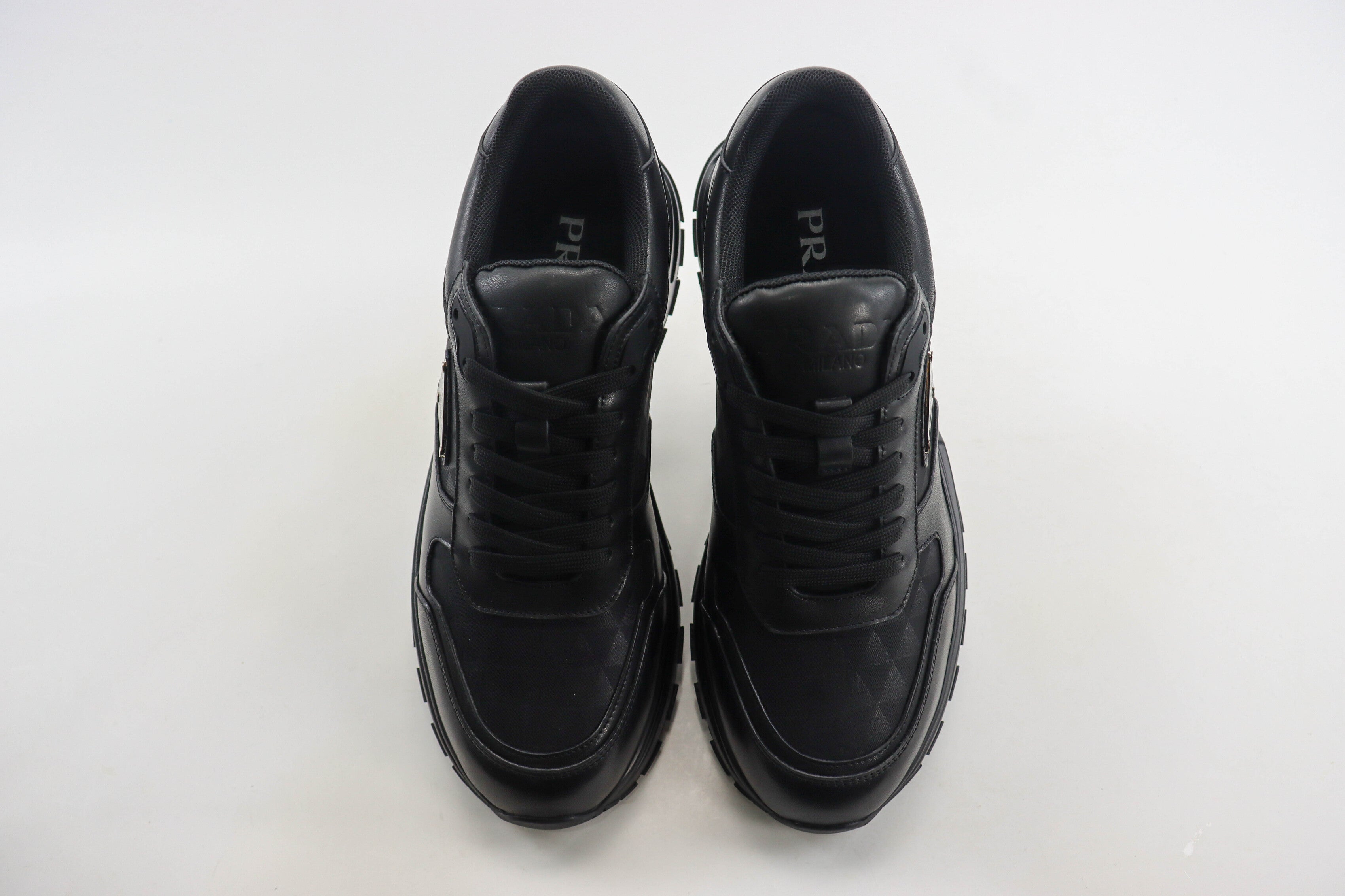 Prada Couro e Re-Nylon