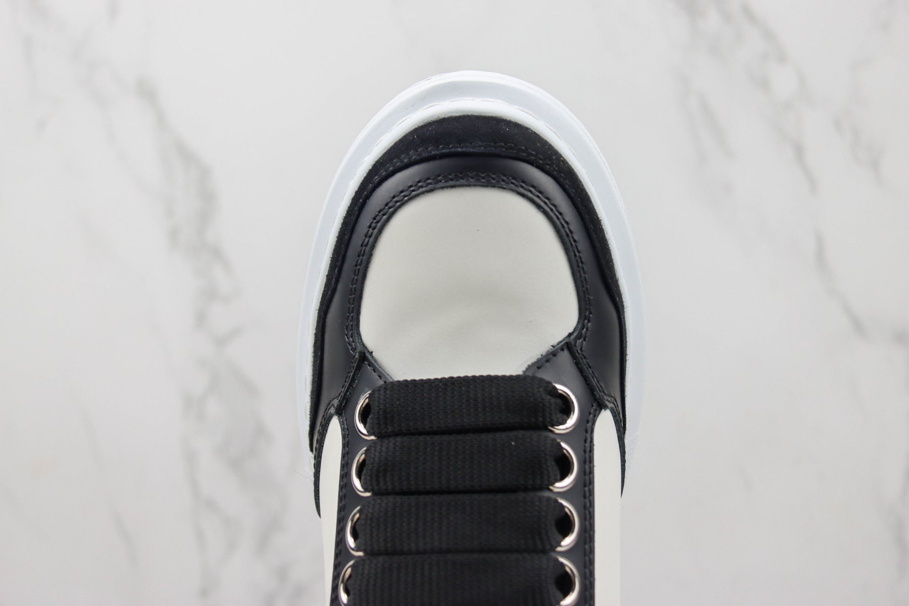 Alexander McQuenn Tenis Oversized