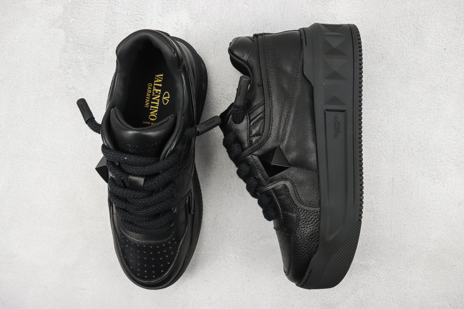 Valentino One Stud XL