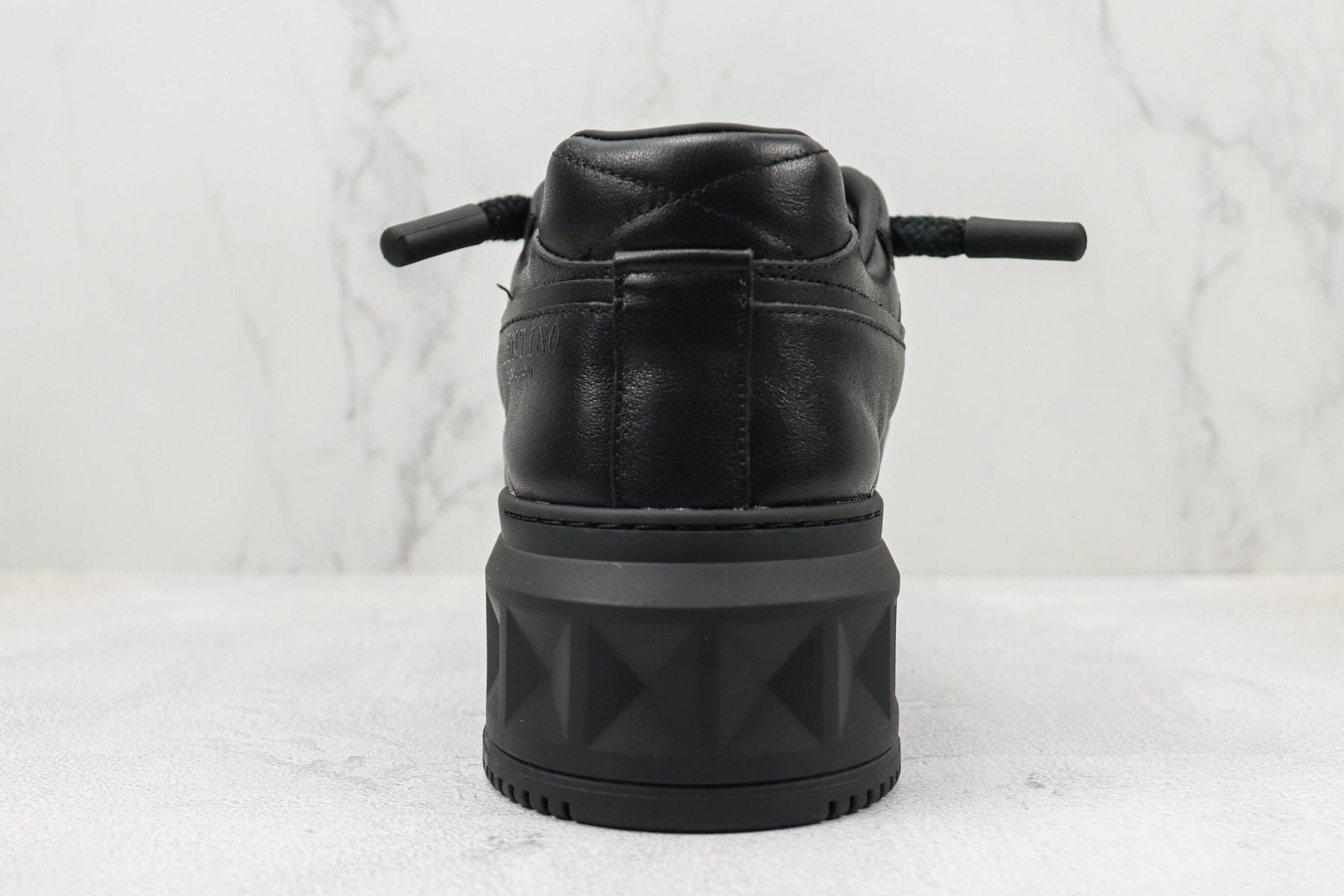 Valentino One Stud XL