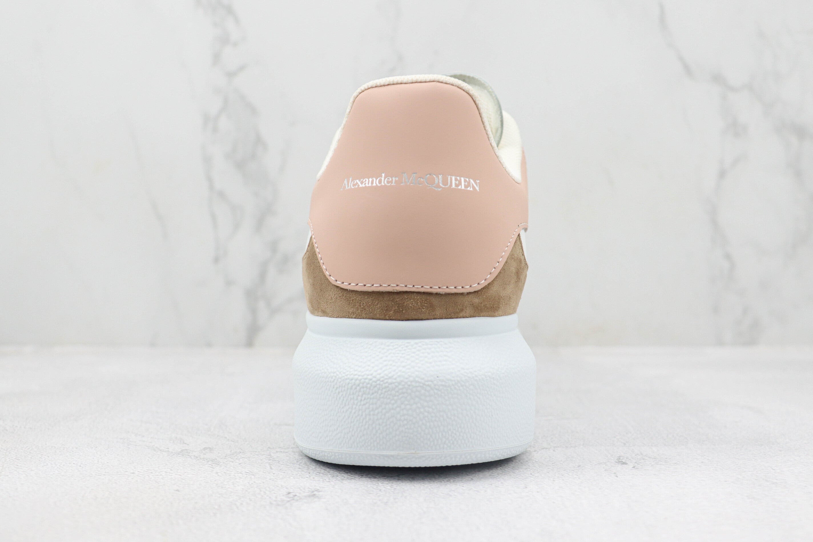 Alexander McQuenn Tenis Oversized